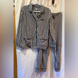 DKNY grey & white stripe pajama set women’s M